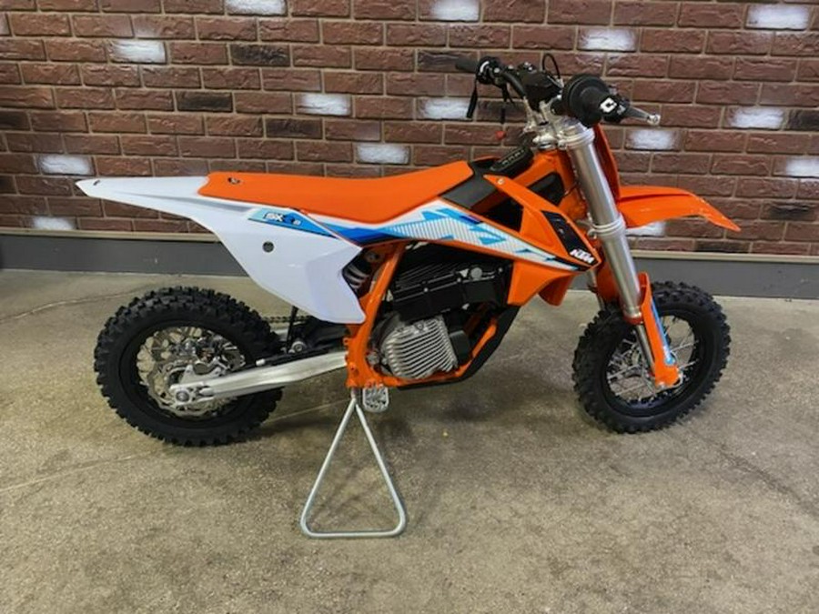 2024 KTM SX-E 3