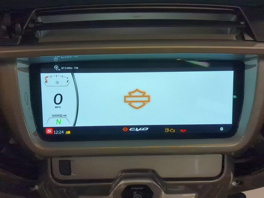 2023 Harley-Davidson® FLHXSE - CVO™ Street Glide®