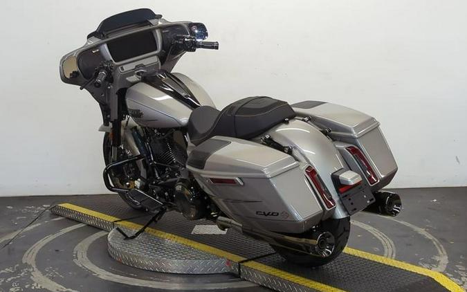 2023 Harley-Davidson® FLHXSE - CVO™ Street Glide®