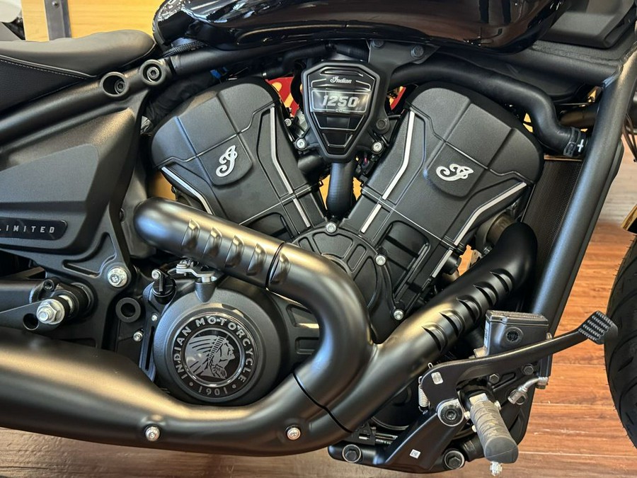 2025 Indian Motorcycle® Sport Scout® Limited +Tech Black Metallic