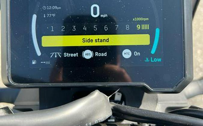 2025 Husqvarna Svartpilen 801