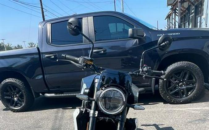 2025 Husqvarna Svartpilen 801