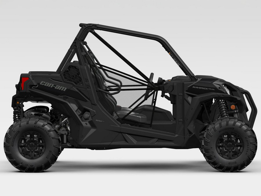 2026 Can-Am Maverick Trail DPS 700