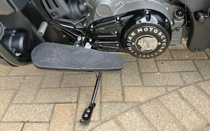 2026 Indian Motorcycle® Pursuit® Dark Horse® Black Smoke
