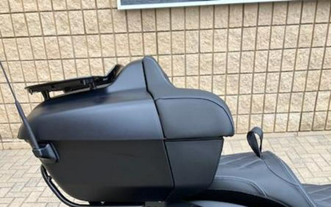 2026 Indian Motorcycle® Pursuit® Dark Horse® Black Smoke