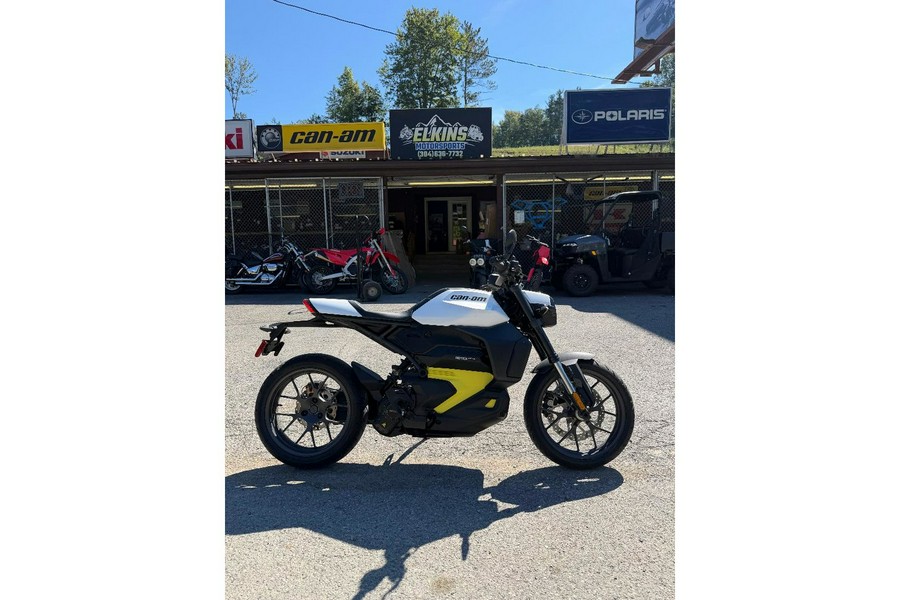 2025 Pulse - Can-Am