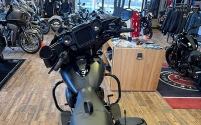 2025 Indian Chieftain Dark Horse w/PowerBand Audio Black S