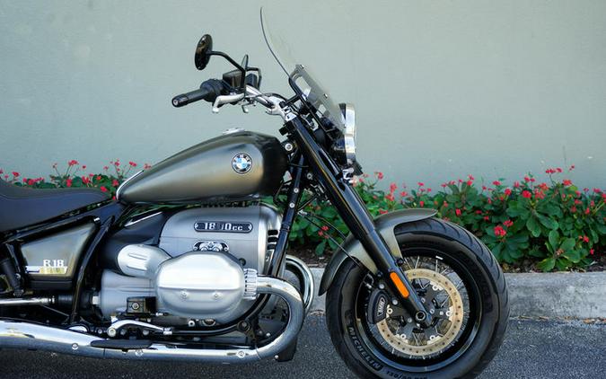 2022 BMW R 18 Classic Manhattan Metallic Matte