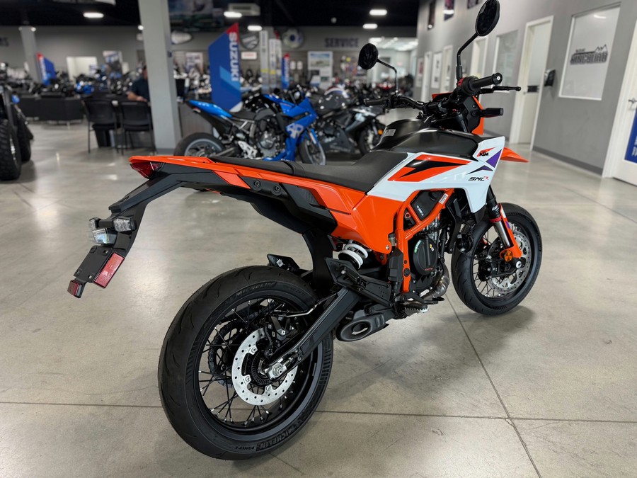 2026 KTM SMC R 390
