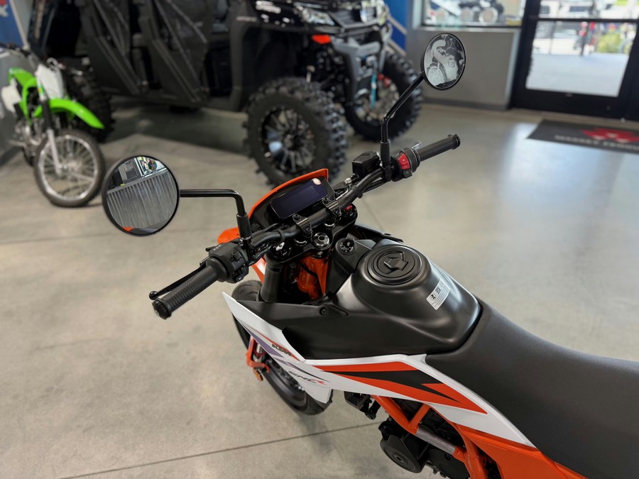 2026 KTM SMC R 390