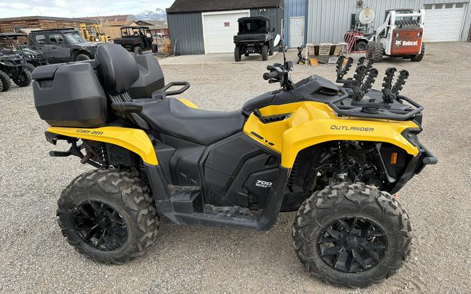 2023 Can-Am Outlander MAX XT 700