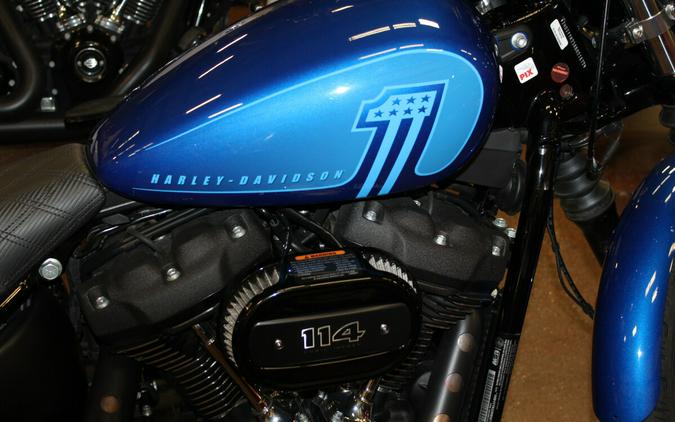 Harley-Davidson® Street Bob™ 114 2024 FXBBS 021872A BLUE BURST