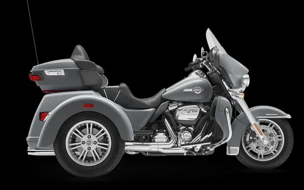 2023 Harley-Davidson® Tri Glide® Ultra Atlas Silver Metallic