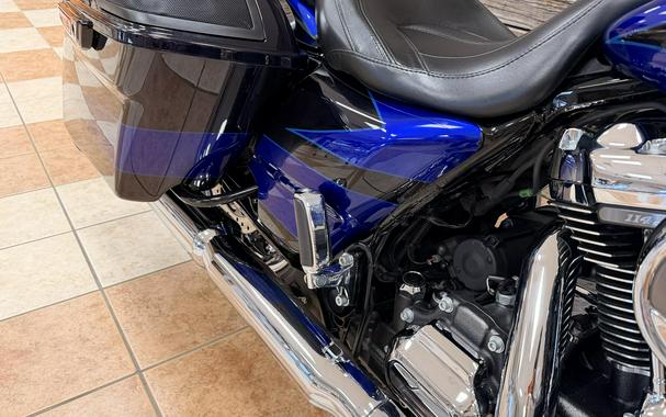 2017 Harley-Davidson® CVO™ Street Glide® Candy Cobalt/Indigo Ink with Mirror Chrome Aggressor Wheels