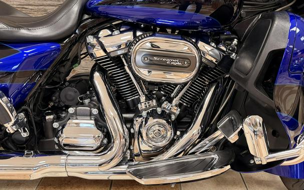 2017 Harley-Davidson® CVO™ Street Glide® Candy Cobalt/Indigo Ink with Mirror Chrome Aggressor Wheels