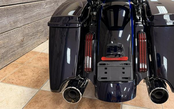 2017 Harley-Davidson® CVO™ Street Glide® Candy Cobalt/Indigo Ink with Mirror Chrome Aggressor Wheels