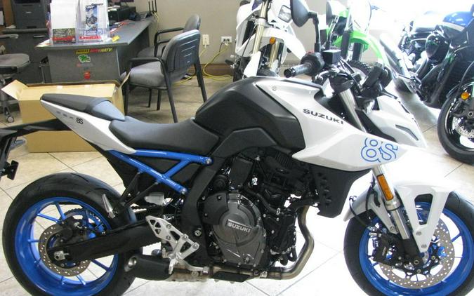 2023 Suzuki GSX-8S