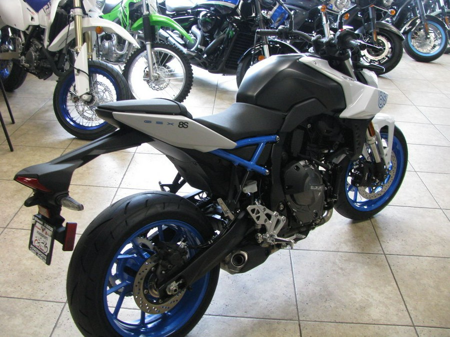 2023 Suzuki GSX-8S