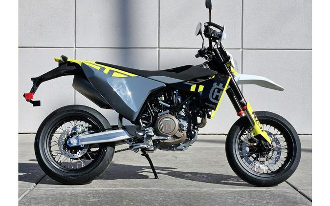 2024 Husqvarna Motorcycles 701 Supermoto