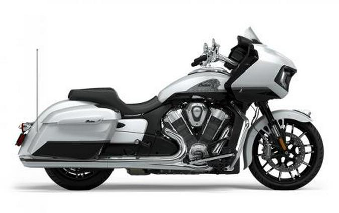 2024 Indian Motorcycle Challenger® Limited w/ PowerBand® Audio Pkg