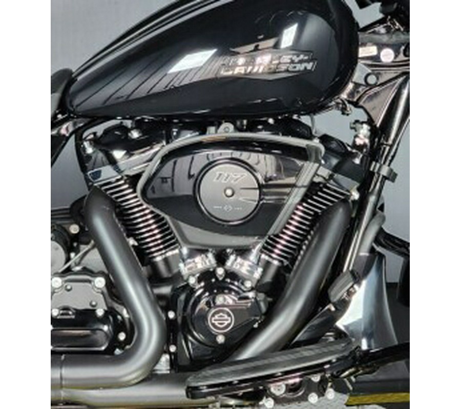 2024 Harley-Davidson Street Glide® FLHX VIVID BLACK