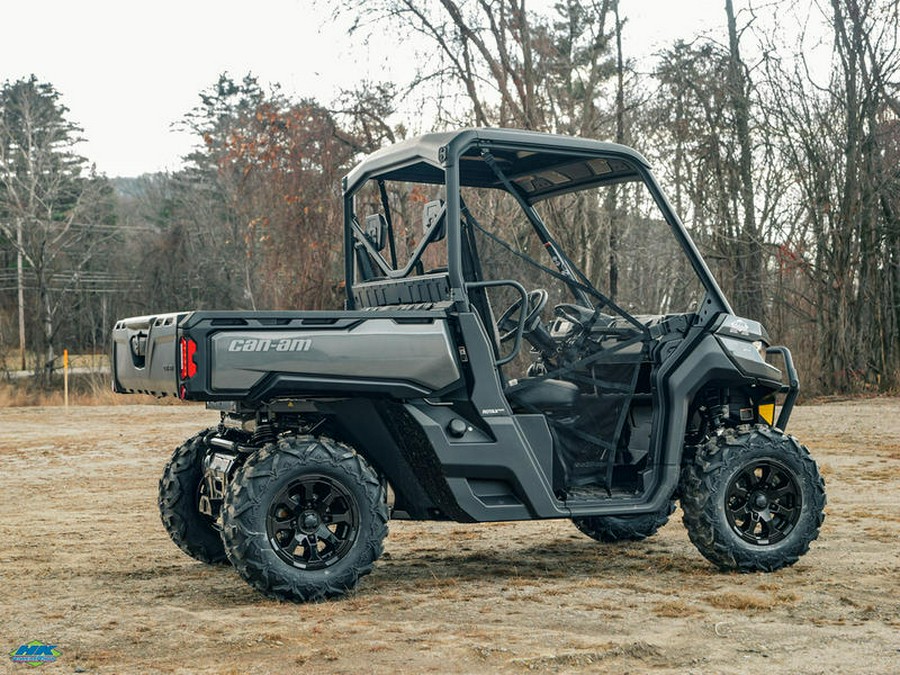 2024 Can-Am® Defender XT HD7