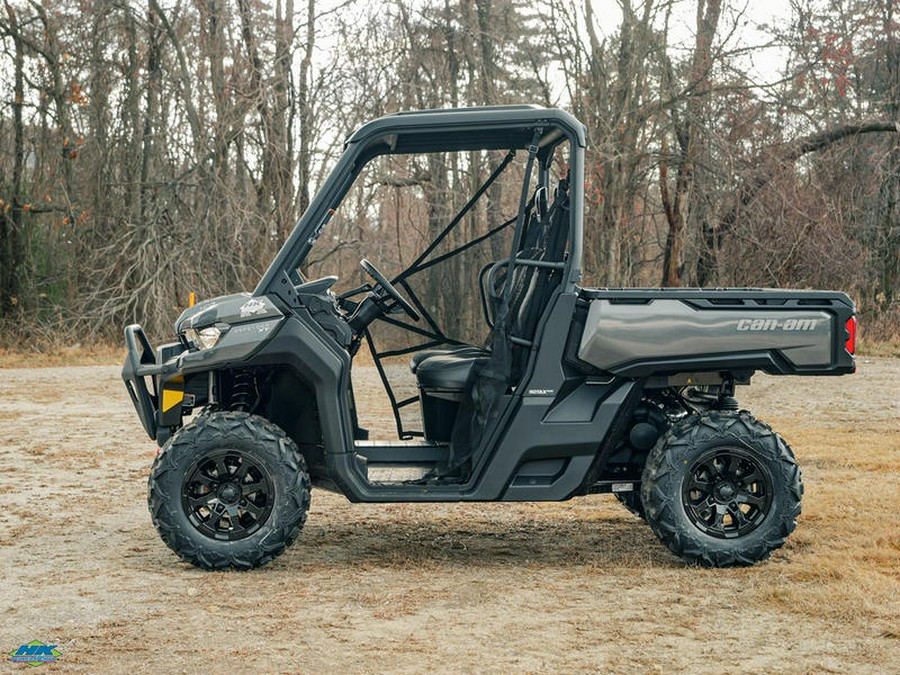 2024 Can-Am® Defender XT HD7