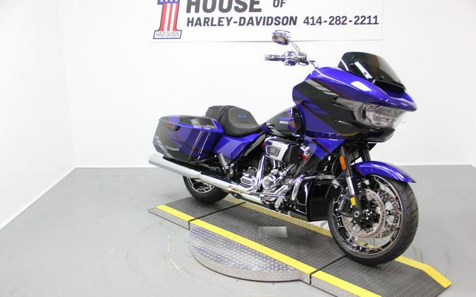 2025 Harley-Davidson CVO™ Road Glide® Blue Streak