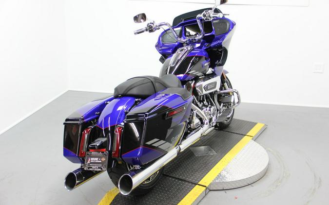 2025 Harley-Davidson CVO™ Road Glide® Blue Streak