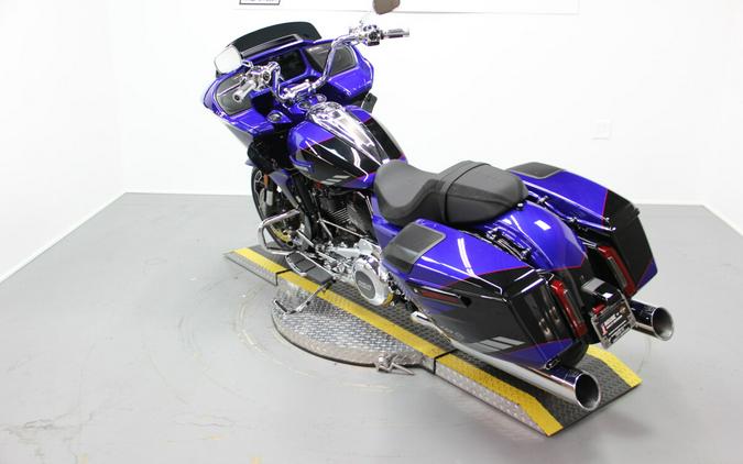 2025 Harley-Davidson CVO™ Road Glide® Blue Streak