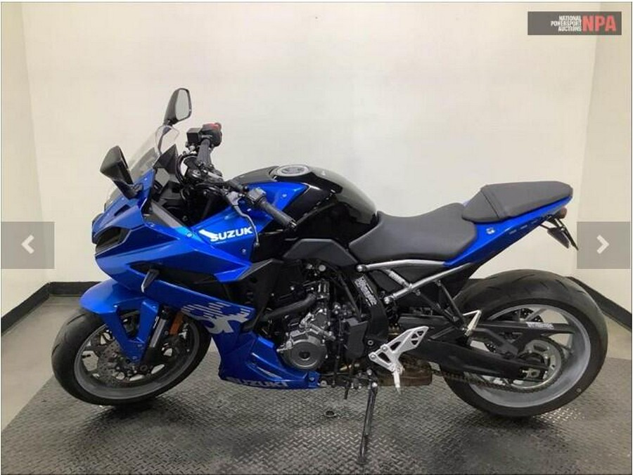 2025 Suzuki GSX-S 8R