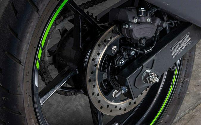 2024 Kawasaki Ninja 500 Base