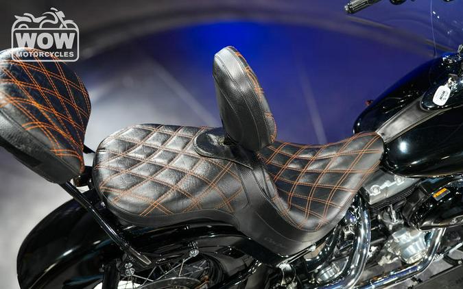 2017 Harley-Davidson® FLS SOFTAIL SLIM