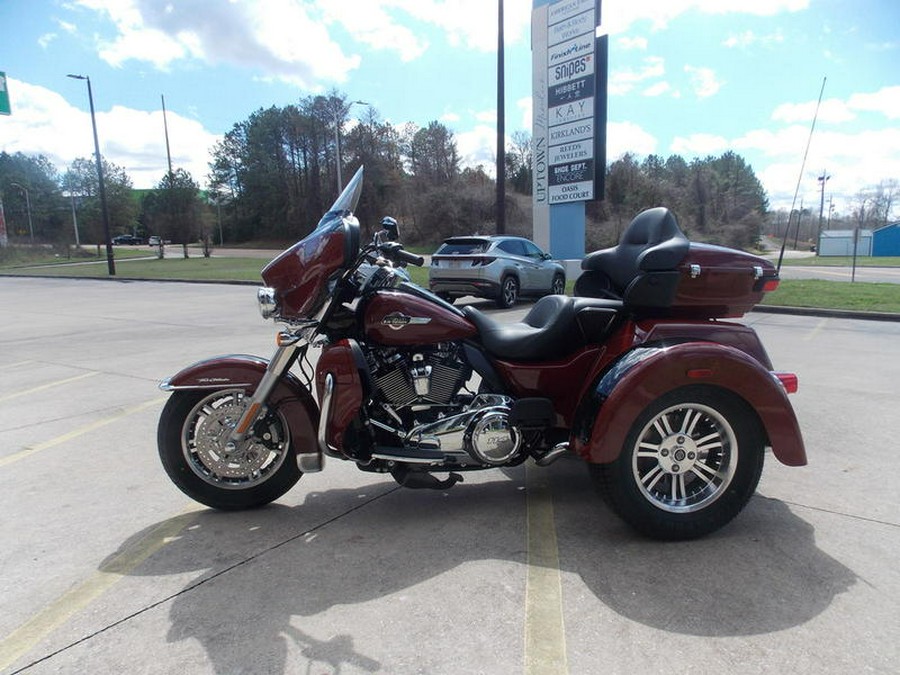 2024 Harley-Davidson® FLHTCUTG - Tri Glide® Ultra