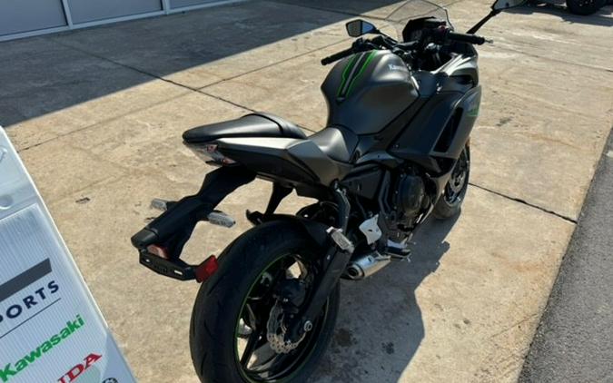 2024 Kawasaki Ninja 650 Metallic Matte Graphite Steel Gray/Ebony