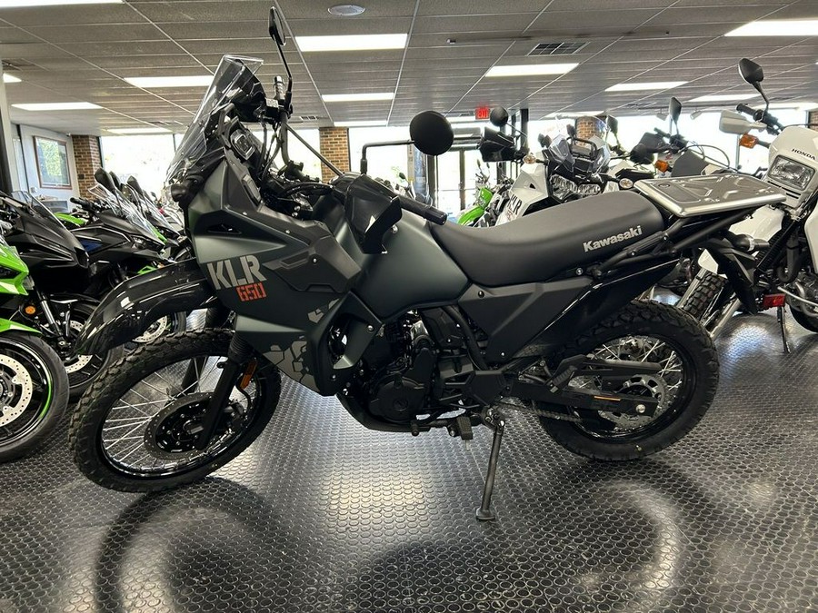 2025 Kawasaki KLR®650 Metallic Matte Old School Green ABS