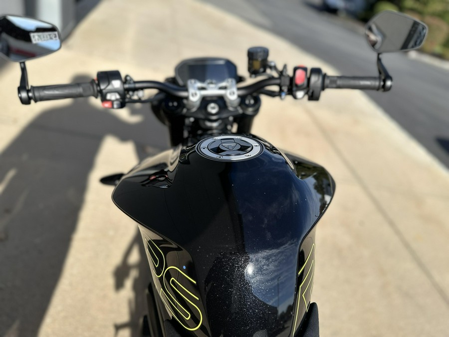 2025 Triumph STREET TRIPLE RS