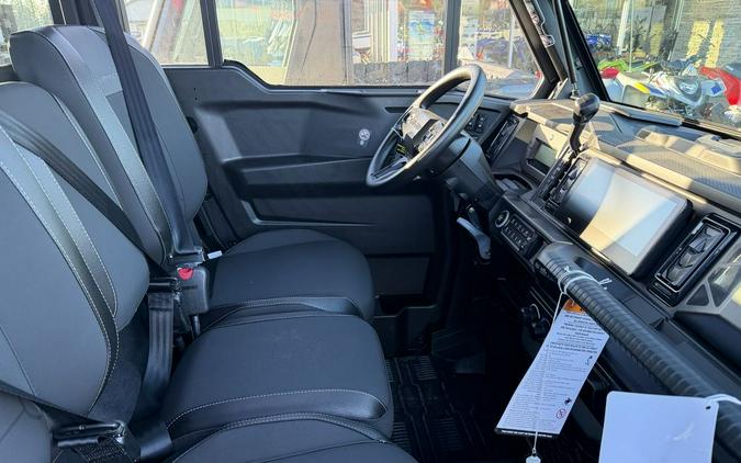 2026 Can-Am® Defender MAX Limited HD11