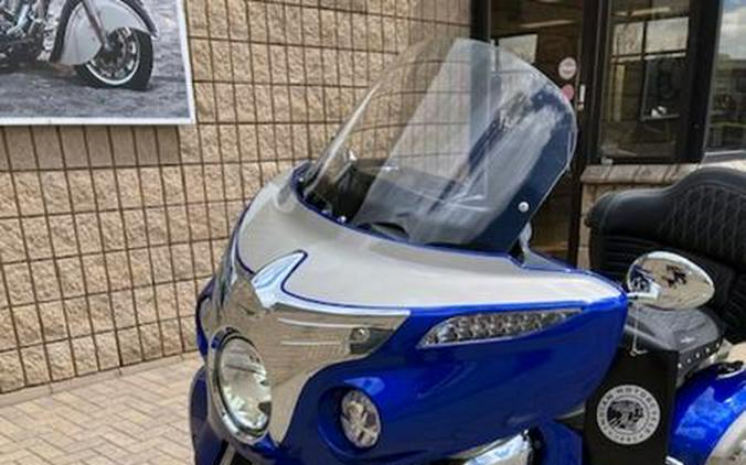 2026 Indian Motorcycle® Roadmaster® Deep Blue Metallic / Silver Quartz Metallic