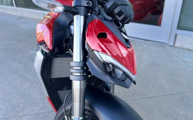 2023 Ducati Streetfighter V2 Demo