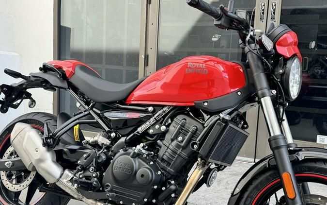 2027 Royal Enfield Guerilla 450 Apex Red