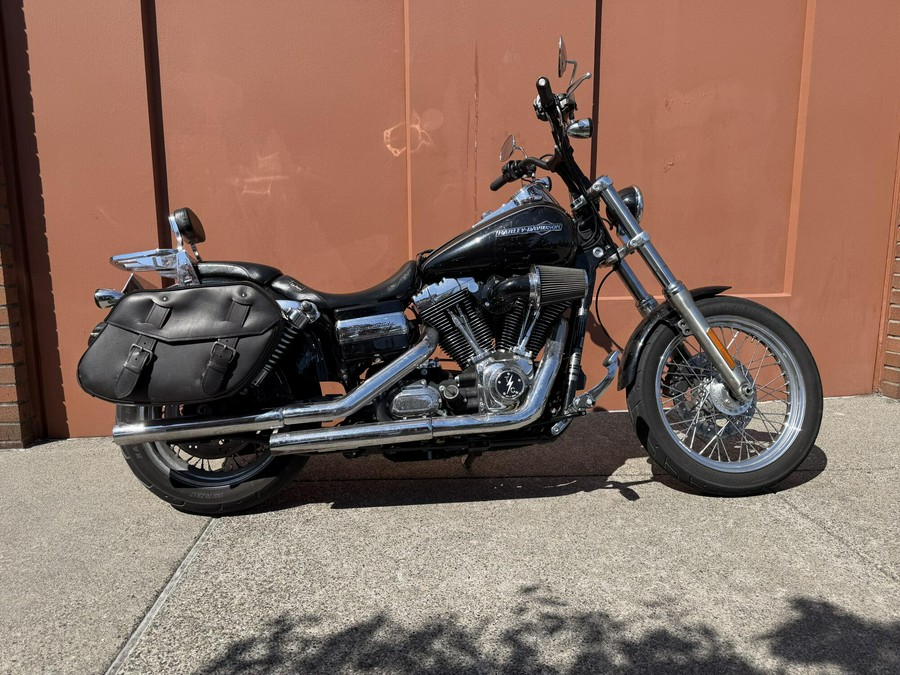 Harley-Davidson® Super Glide® Custom Vivid Black