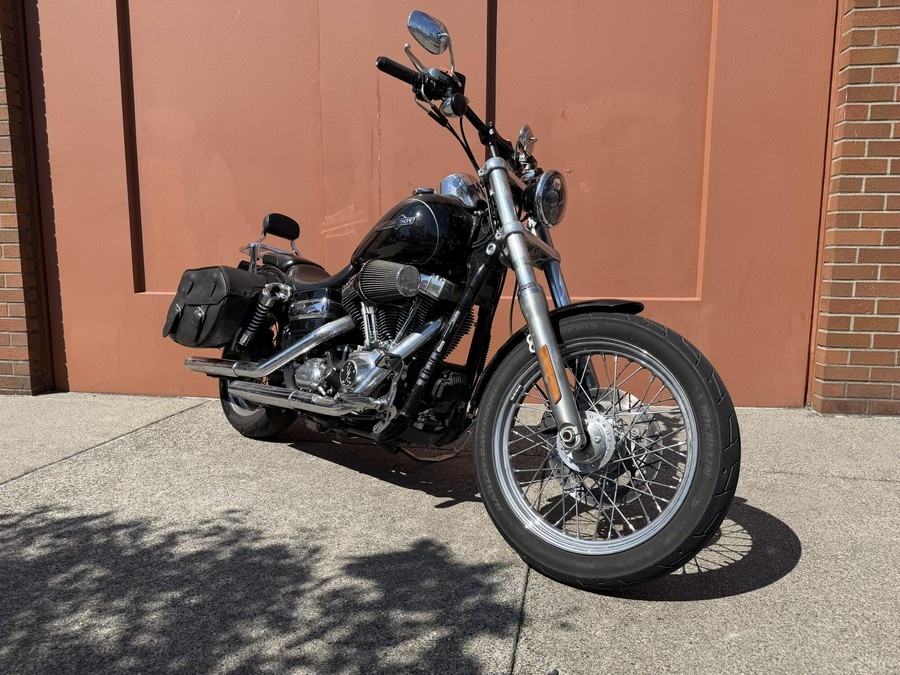 Harley-Davidson® Super Glide® Custom Vivid Black