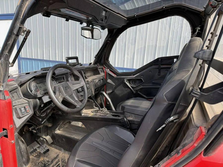 2018 Polaris General 1000 EPS Indy Red