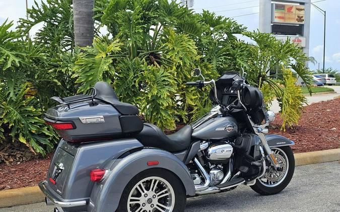 2022 Harley-Davidson FLHTCUTG - Tri Glide Ultra