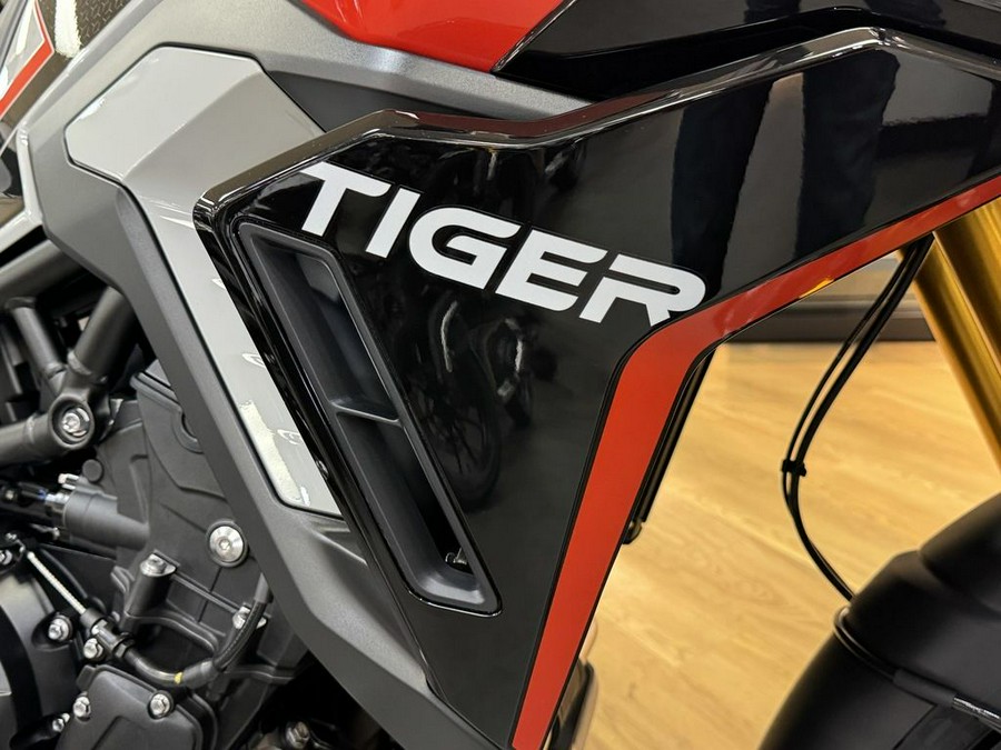 2024 Triumph Tiger 900 Rally Pro Ash Grey / Intense Orange