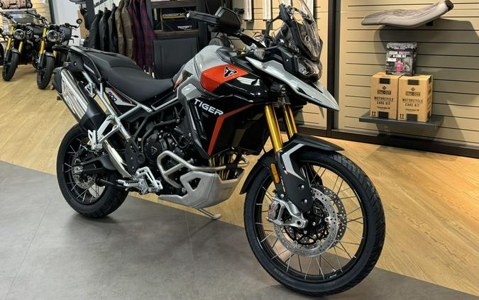 2024 Triumph Tiger 900 Rally Pro Ash Grey / Intense Orange