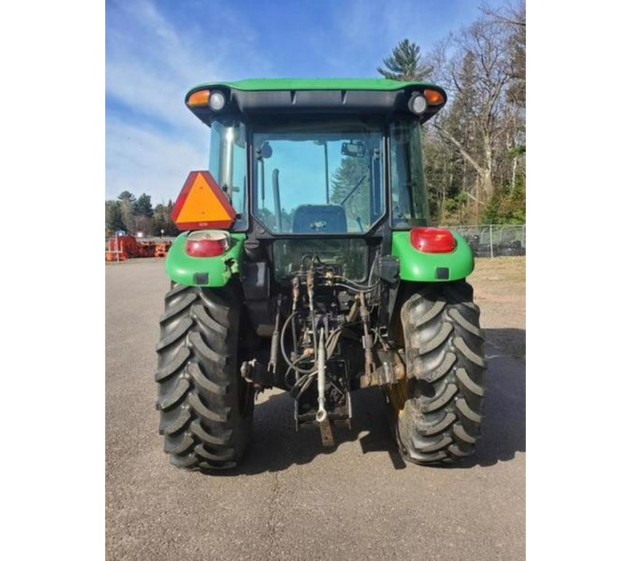 2004 John Deere 5520