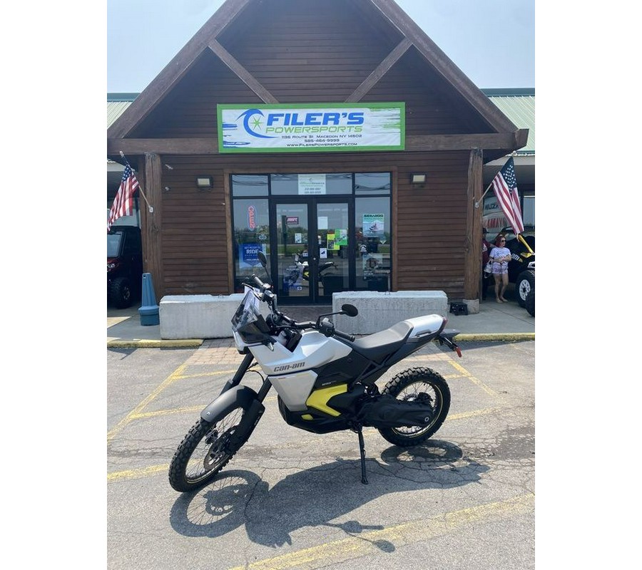 2025 Can-Am® Origin '73