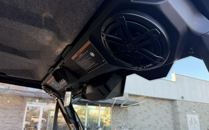 2026 Can-Am® Defender MAX Limited HD11